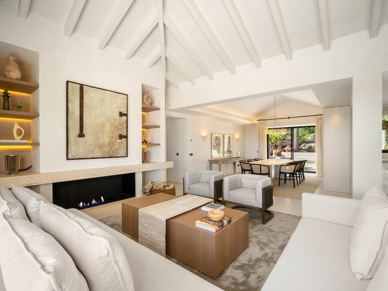 Villa for Sale in Costa del Sol Nueva Andalucía, Malaga 32