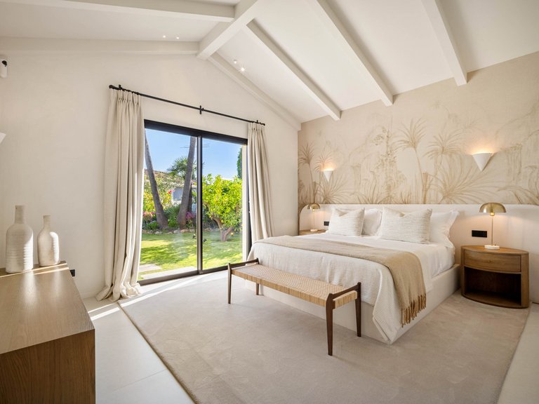 Villa for Sale in Costa del Sol Nueva Andalucía, Malaga 46