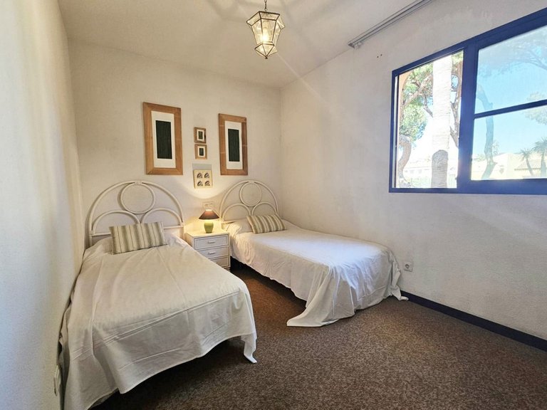 Apartment for Sale in Calahonda, Malaga 11