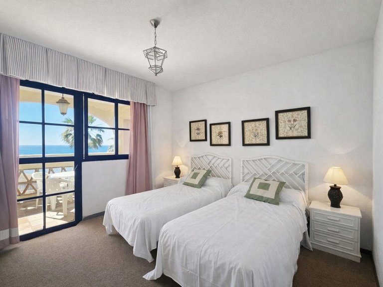 Apartment for Sale in Calahonda, Malaga 9