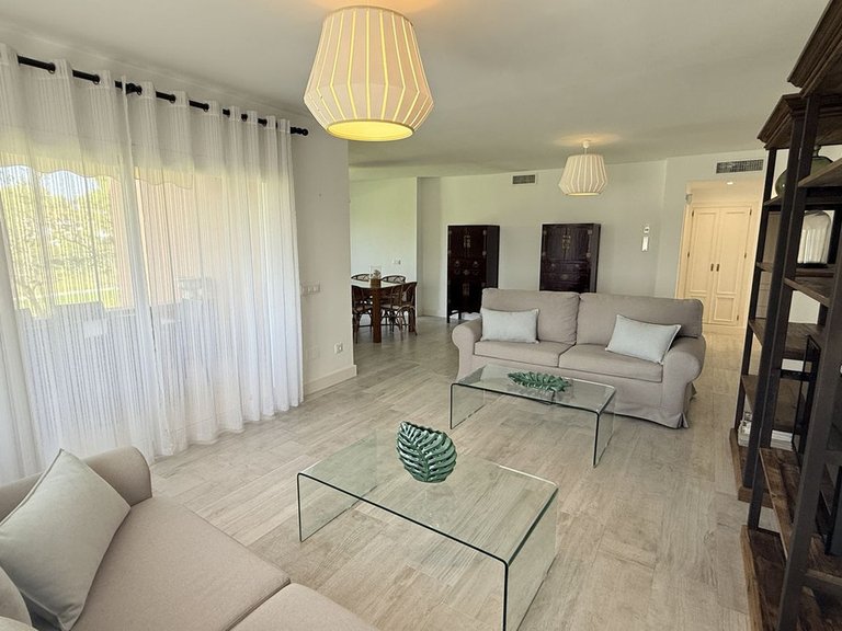 Apartment for Sale in Guadalmina Alta, Malaga 10