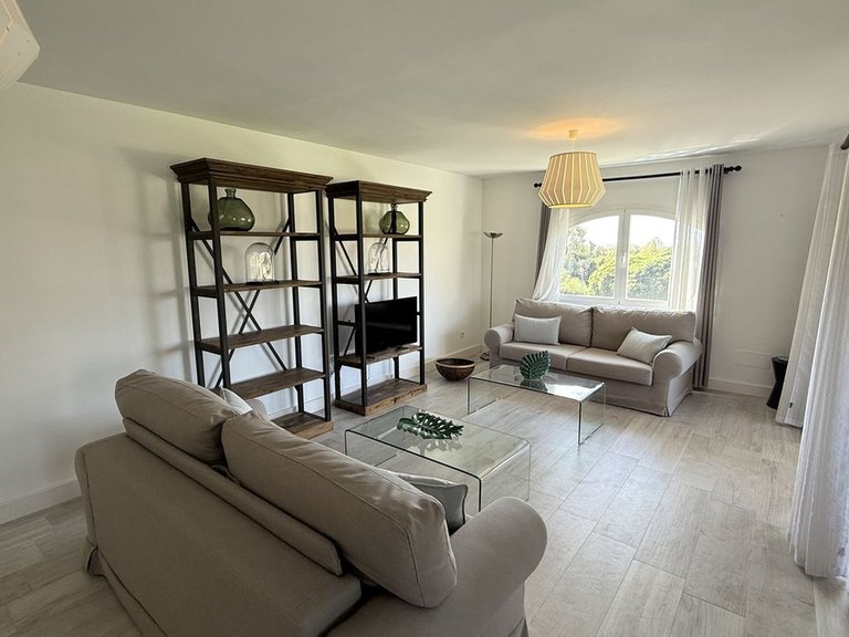Apartment for Sale in Guadalmina Alta, Malaga 12