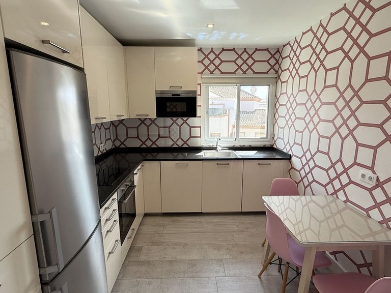 Apartment for Sale in Guadalmina Alta, Malaga 28