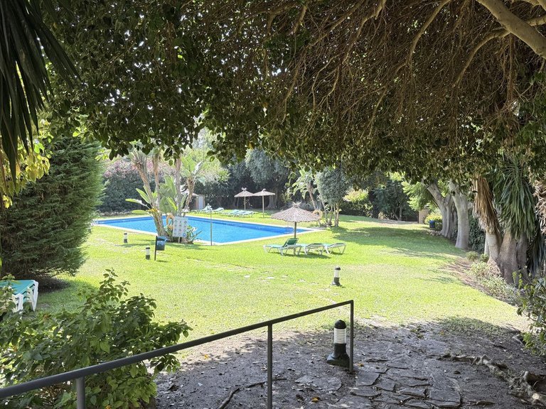Apartment for Sale in Guadalmina Alta, Malaga 32