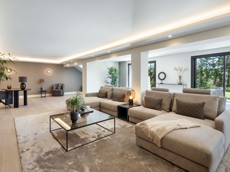 Villa for Sale in Nueva Andalucía, Malaga 17
