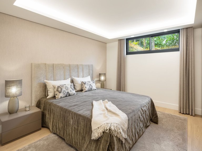 Villa for Sale in Nueva Andalucía, Malaga 29