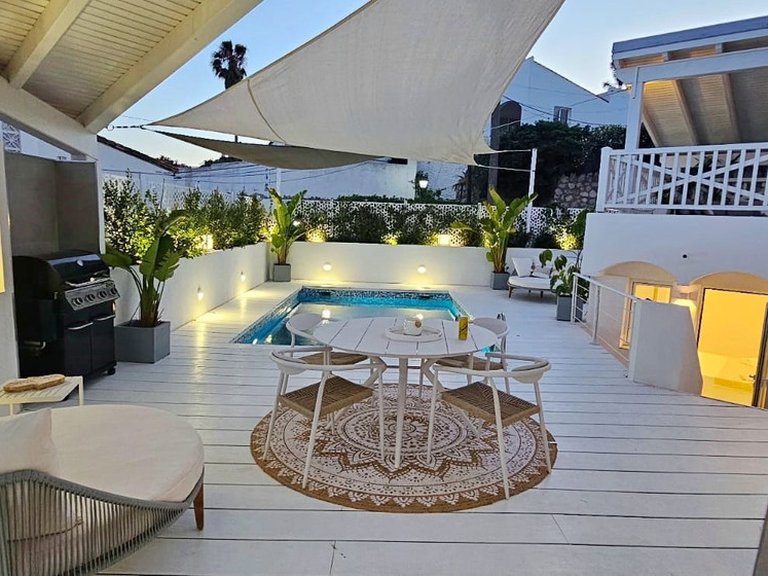 Villa for Sale in Estepona, Malaga 2
