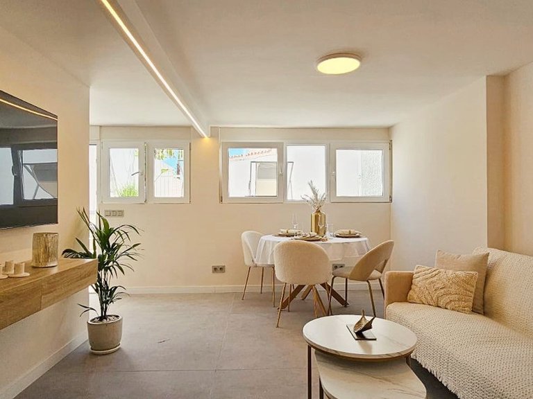 Villa for Sale in Estepona, Malaga 28