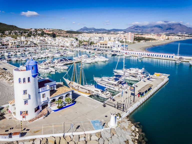 Villa for Sale in Estepona, Malaga 58