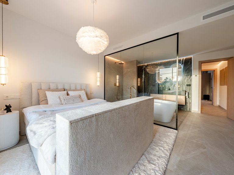 Villa for Sale in Nueva Andalucía, Malaga 29