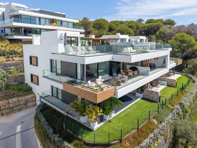 Apartment for Sale in Artola, Malaga 3