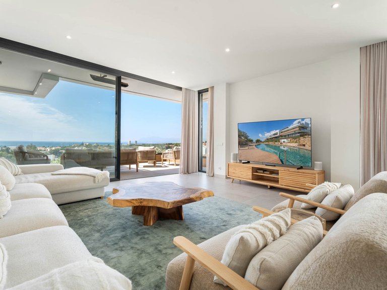 Apartment for Sale in Artola, Malaga 4