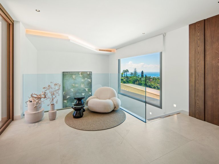 Villa for Sale in El Rosario, Malaga 2