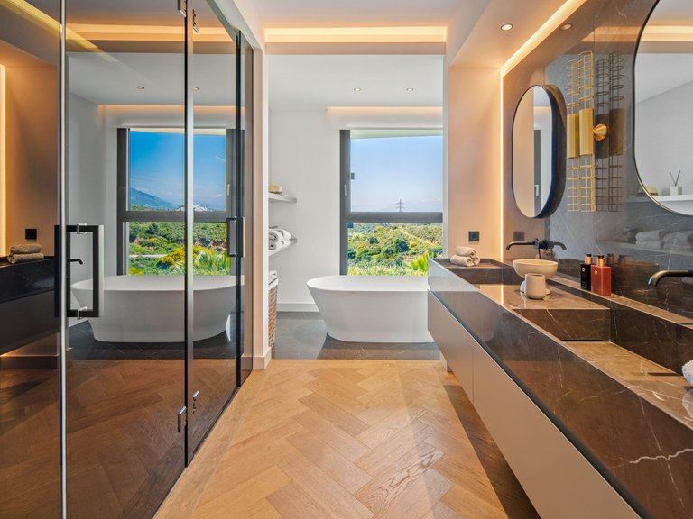 Villa for Sale in El Rosario, Malaga 22
