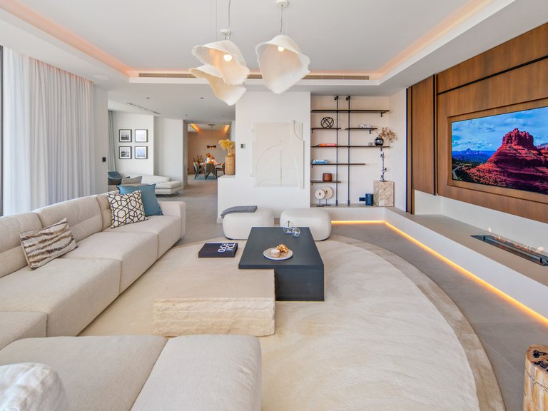 Villa for Sale in El Rosario, Malaga 8