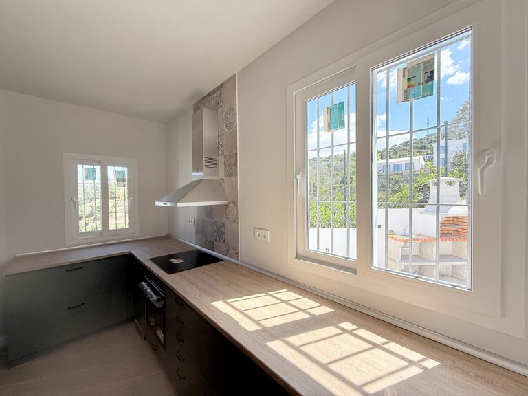 Villa for Sale in Coín, Malaga 10