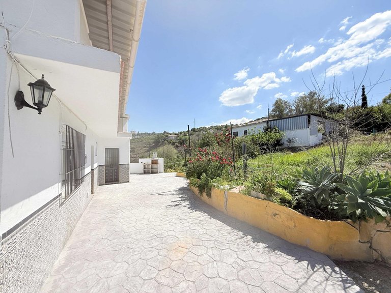 Villa for Sale in Coín, Malaga 24