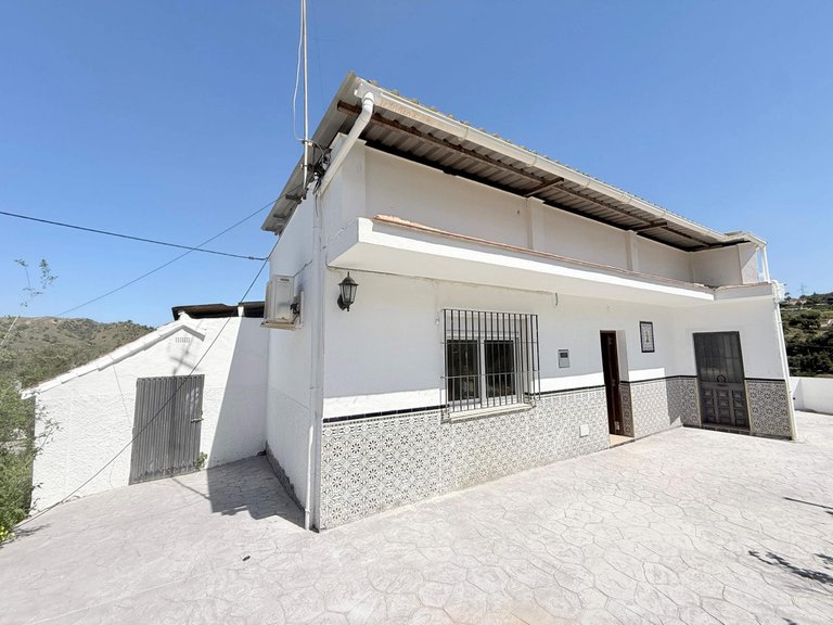Villa for Sale in Coín, Malaga 25