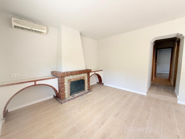 Villa for Sale in Coín, Malaga 4