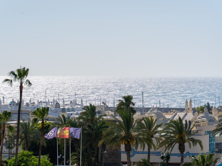 Apartment for Sale in Costa del Sol, Benalmadena Costa, Malaga 1