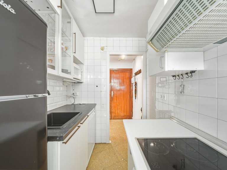 Apartment for Sale in Costa del Sol, Benalmadena Costa, Malaga 21
