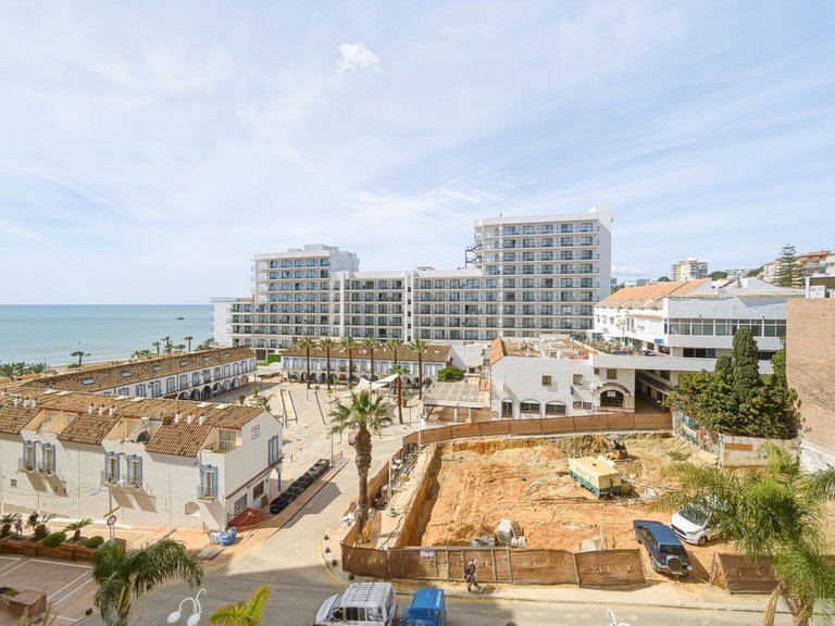 Apartment for Sale in Costa del Sol, Benalmadena Costa, Malaga 22