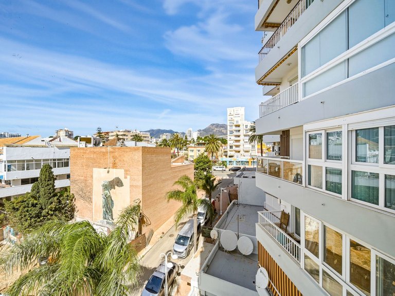 Apartment for Sale in Benalmadena Costa, Malaga 23