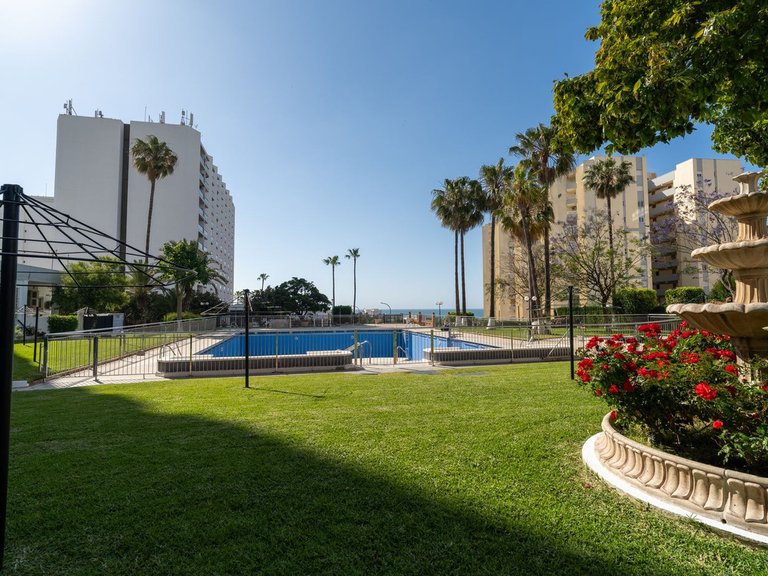 Apartment for Sale in Costa del Sol, Benalmadena Costa, Malaga 34