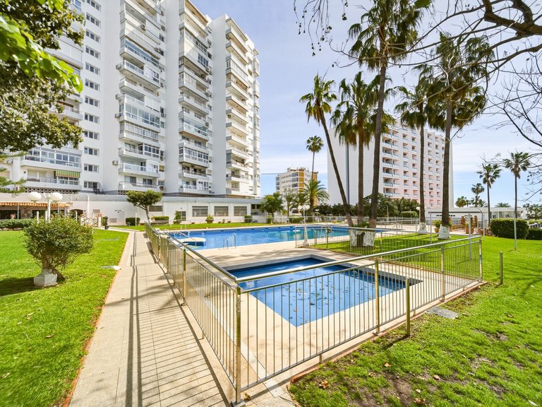 Apartment for Sale in Costa del Sol, Benalmadena Costa, Malaga 35