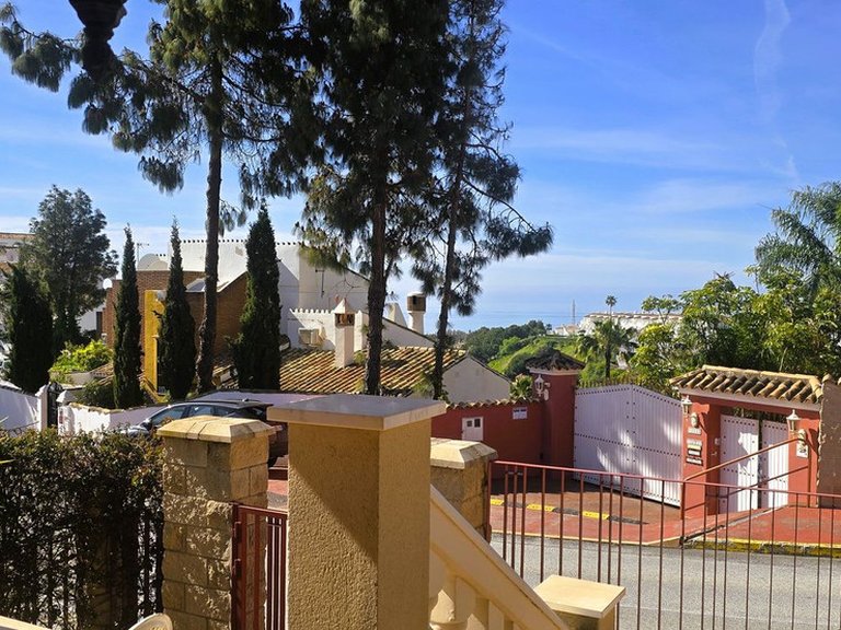 Villa for Sale in Calahonda, Malaga 14