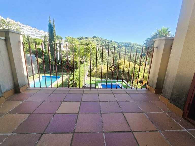 Villa for Sale in Calahonda, Malaga 16