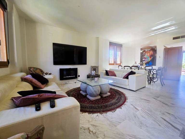 Villa for Sale in Calahonda, Malaga 21