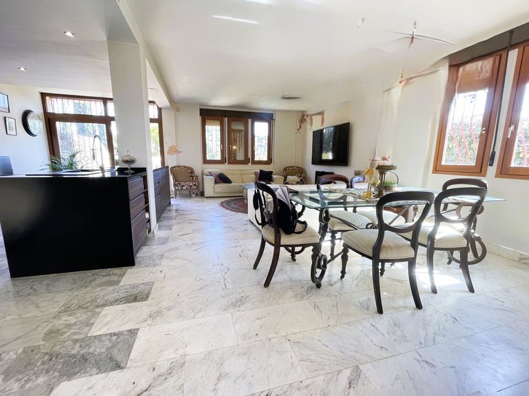 Villa for Sale in Calahonda, Malaga 23