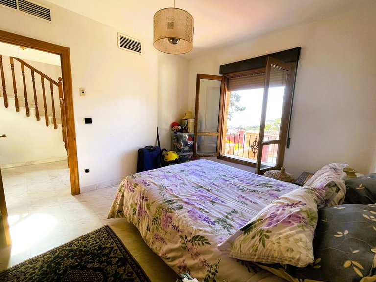 Villa for Sale in Calahonda, Malaga 43