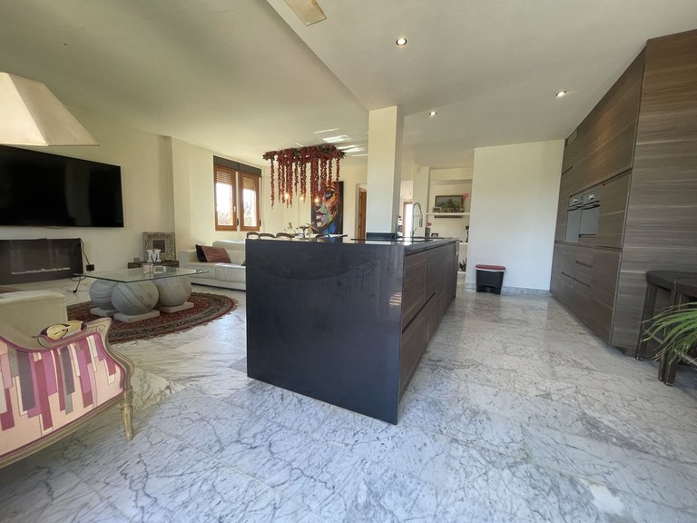Villa for Sale in Calahonda, Malaga 45
