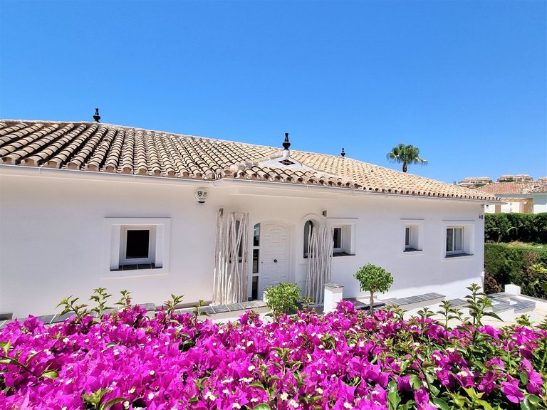 Villa for Sale in Elviria, Malaga 1