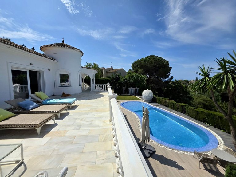 Villa for Sale in Elviria, Malaga 17