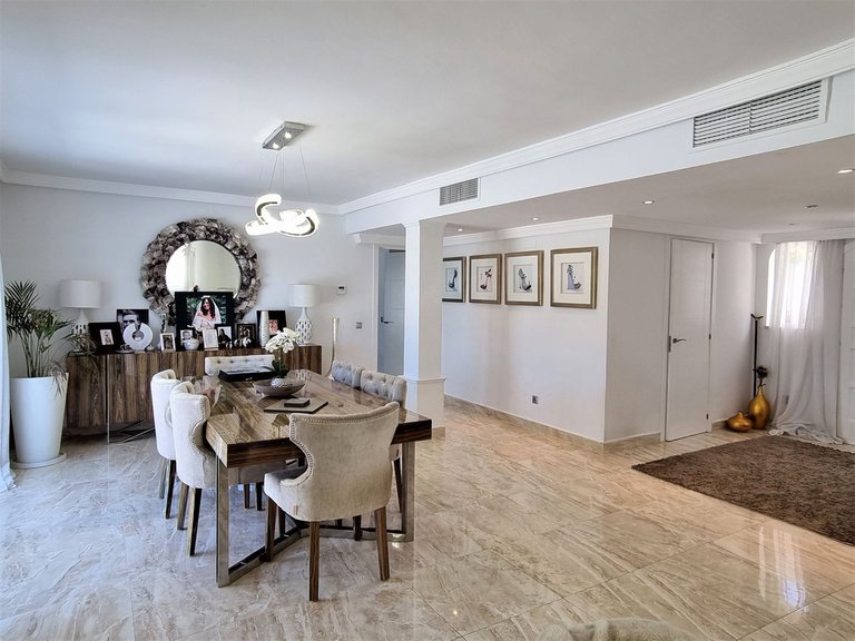 Villa for Sale in Elviria, Malaga 22
