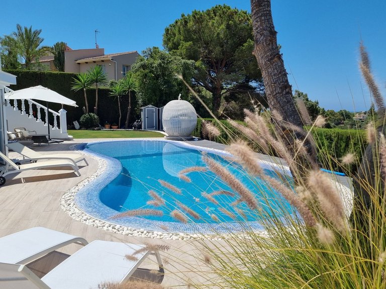 Villa for Sale in Elviria, Malaga 5