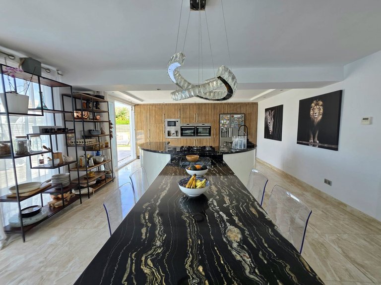 Villa for Sale in Elviria, Malaga 7