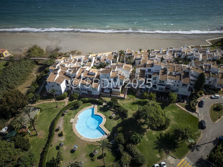 Villa for Sale in Estepona, Malaga 1