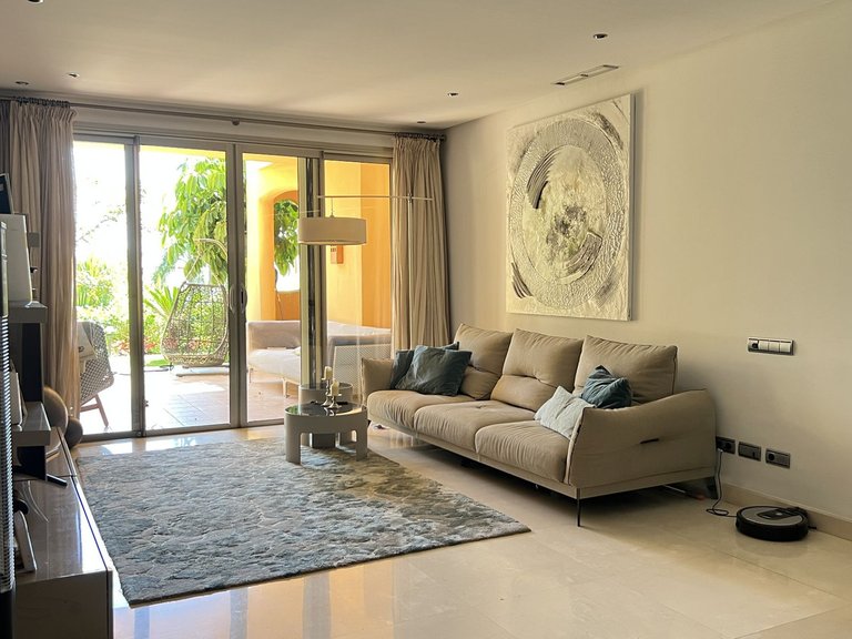 Apartment for Sale in Sierra Blanca, Malaga 11