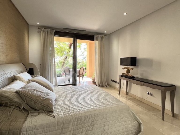 Apartment for Sale in Sierra Blanca, Malaga 14