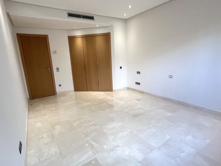 Apartment for Sale in Sierra Blanca, Malaga 19