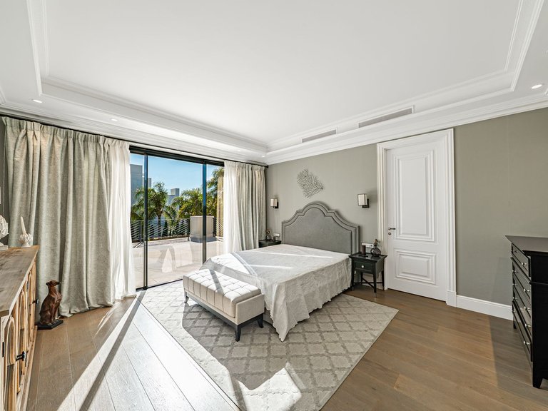 Villa for Sale in Benahavís, Malaga 16