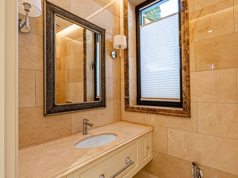 Villa for Sale in Benahavís, Malaga 5
