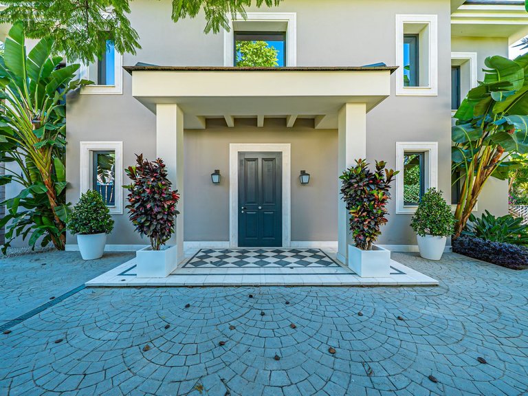 Villa for Sale in Benahavís, Malaga 52