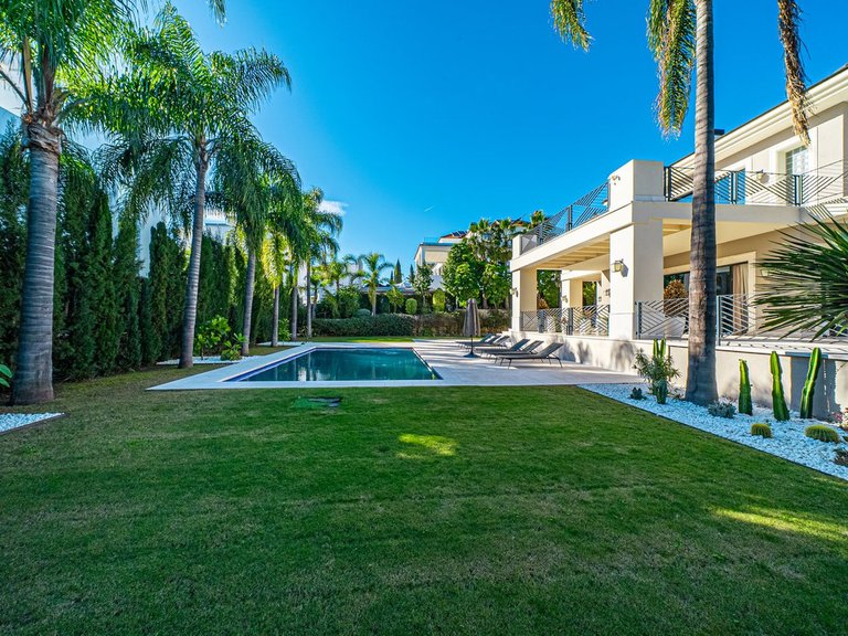 Villa for Sale in Benahavís, Malaga 64