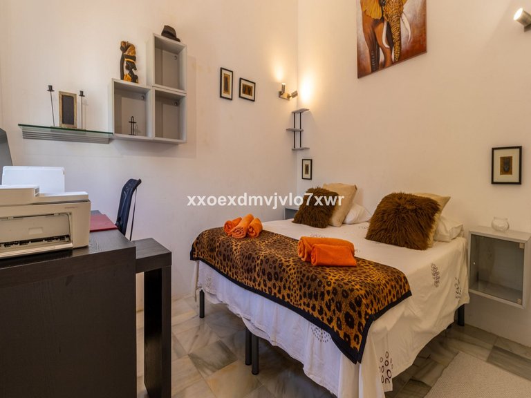 Villa for Sale in Málaga, Malaga 10