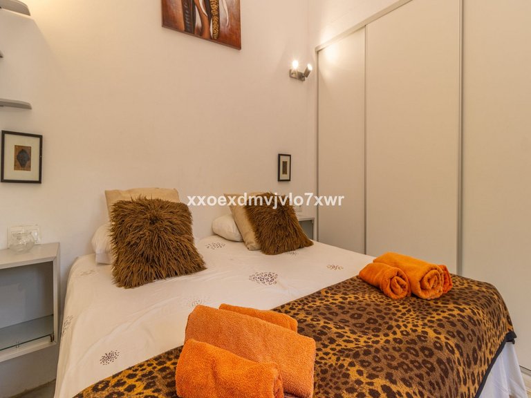Villa for Sale in Málaga, Malaga 11